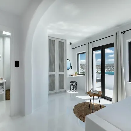 With Aegean Sea Views וילה *