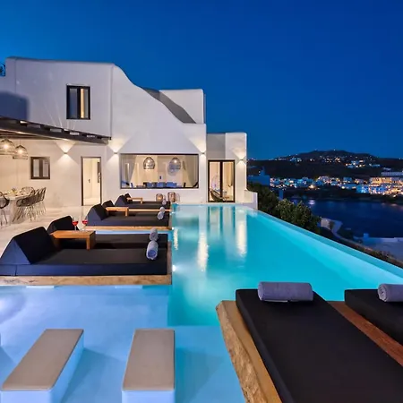 With Aegean Sea Views فيلة *